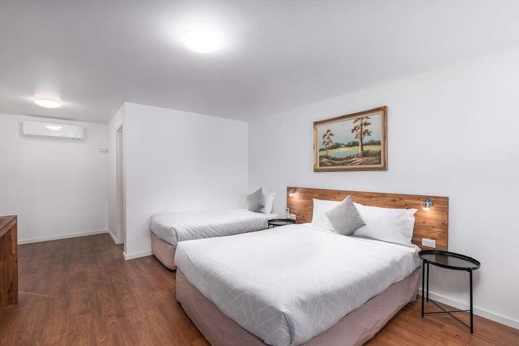 Econo Hotel Lilydale